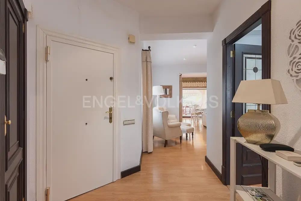 4 quarto Moradia para arrendar em Naquera com piscina garagem - 3 000 € (Ref: 10113473)