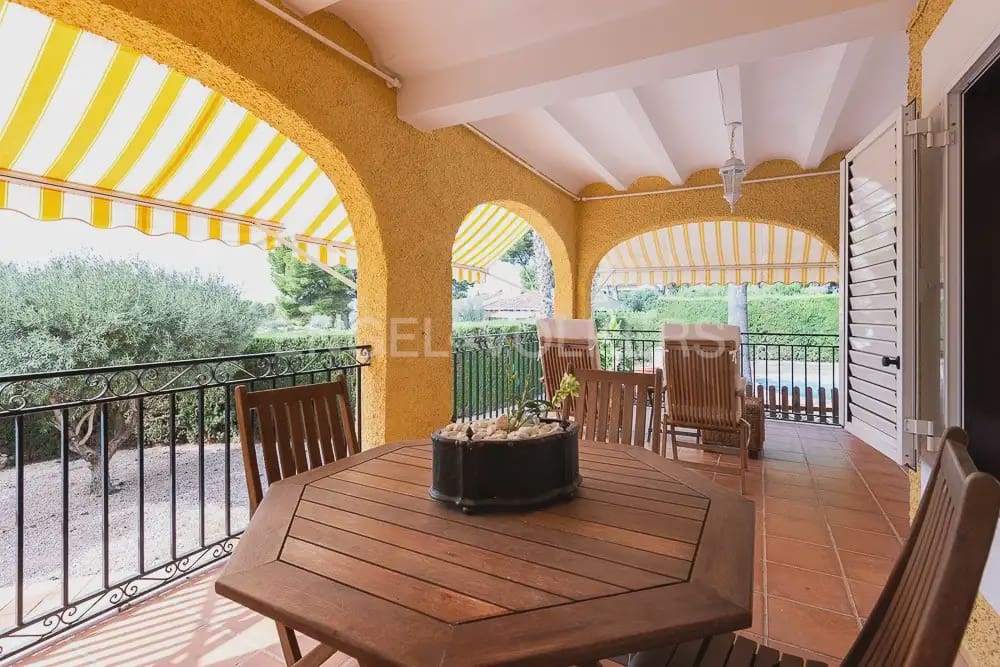 4 quarto Moradia para arrendar em Naquera com piscina garagem - 3 000 € (Ref: 10113473)