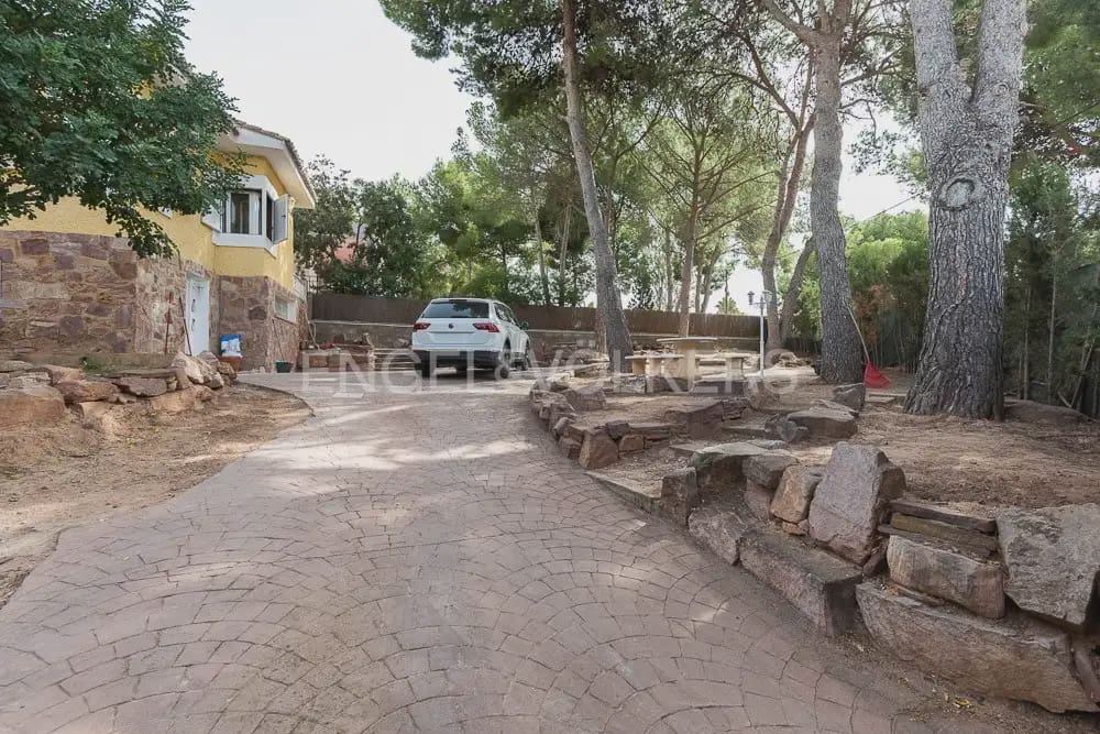 4 quarto Moradia para arrendar em Naquera com piscina garagem - 3 000 € (Ref: 10113473)