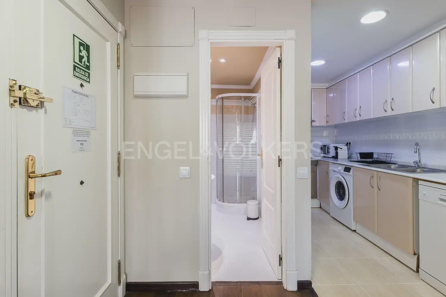 Ático de 3 habitaciones en València ciudad en alquiler - 3.200 € (Ref: 10113476)