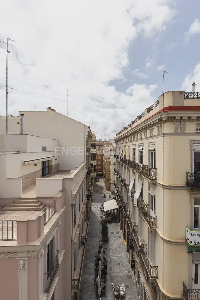 Ático de 3 habitaciones en València ciudad en alquiler - 3.200 € (Ref: 10113476)