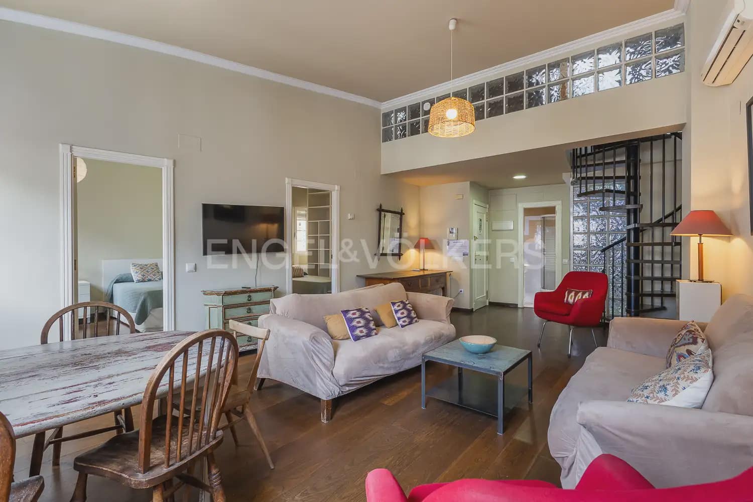 Ático de 3 habitaciones en València ciudad en alquiler - 3.200 € (Ref: 10113476)