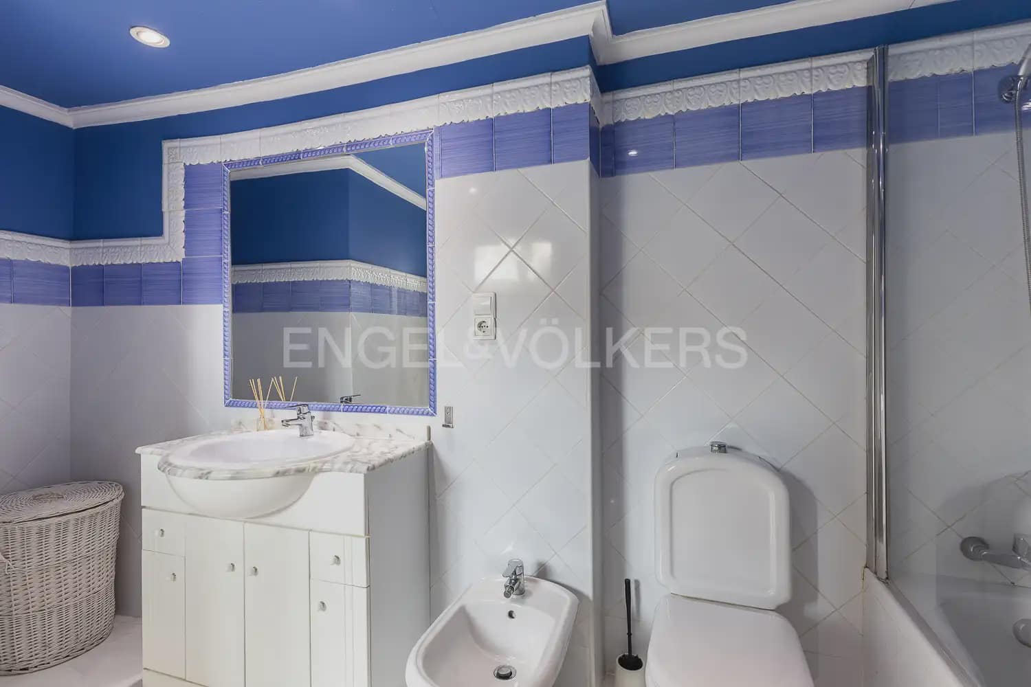 Ático de 3 habitaciones en València ciudad en alquiler - 3.200 € (Ref: 10113476)