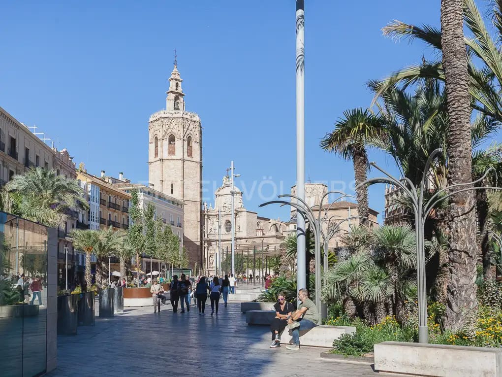 Ático de 3 habitaciones en València ciudad en alquiler - 3.200 € (Ref: 10113476)