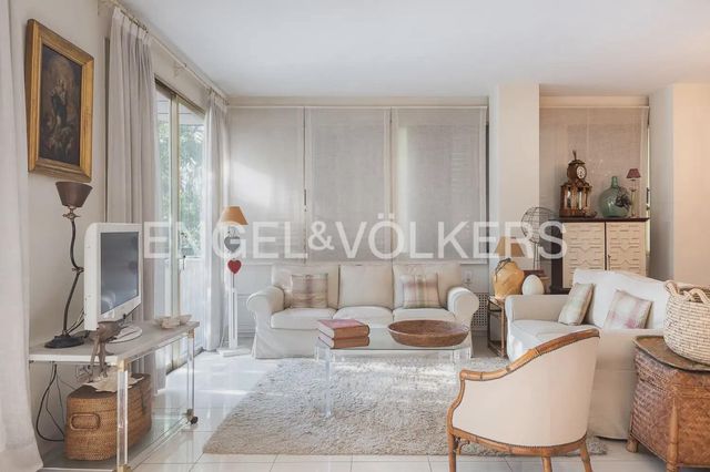 3 quarto Apartamento para venda em El Pla del Remei, Valência cidade com garagem - 1 750 000 € (Ref: 10116071)