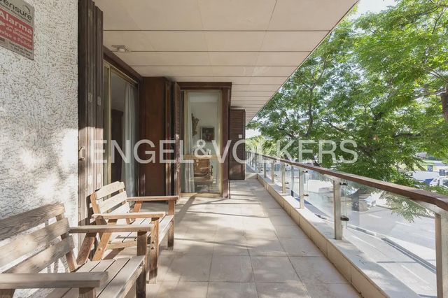 3 quarto Apartamento para venda em El Pla del Remei, Valência cidade com garagem - 1 750 000 € (Ref: 10116071)