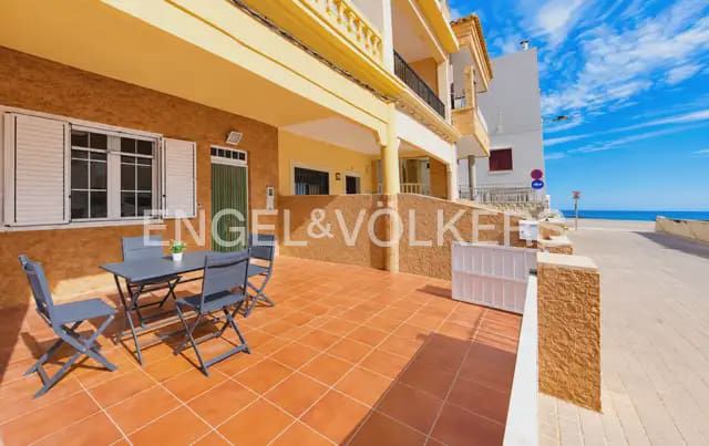 4 camera da letto Villetta Bifamiliare da affittare in El Perelló, Sueca con garage - 1.500 € (Rif: 10116072)