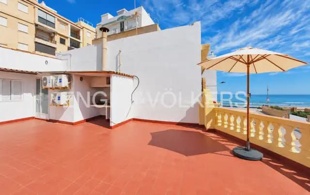 4 camera da letto Villetta Bifamiliare da affittare in El Perelló, Sueca con garage - 1.500 € (Rif: 10116072)