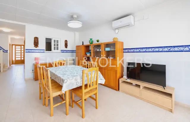 Pareado de 4 habitaciones en Sueca en alquiler con garaje - 1.500 € (Ref: 10116072)