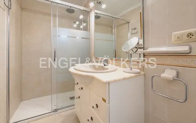 Pareado de 4 habitaciones en Sueca en alquiler con garaje - 1.500 € (Ref: 10116072)