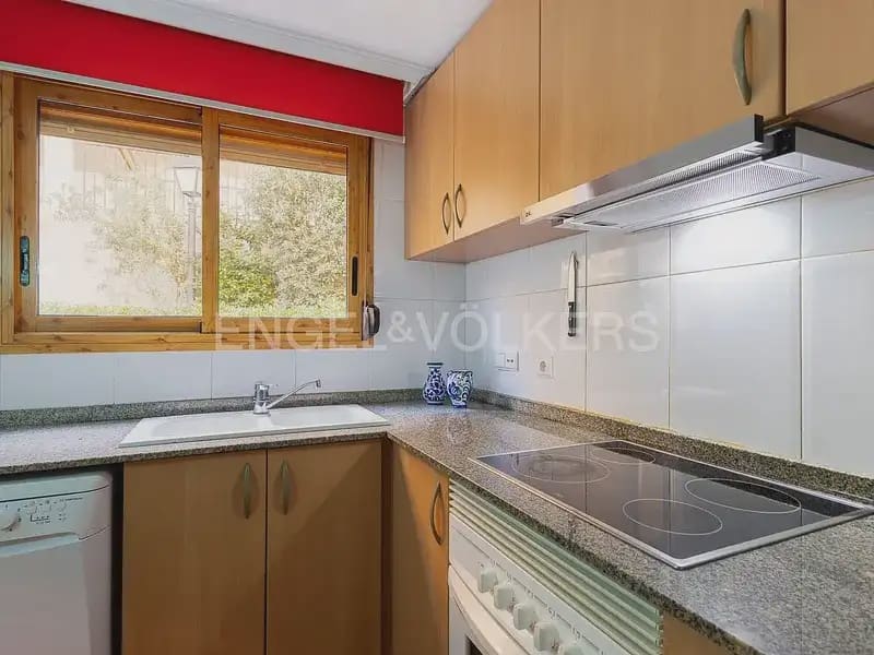 Villa/Maison de 3 chambres à louer à Chiva avec garage - 1 600 € (Ref: 10116073)