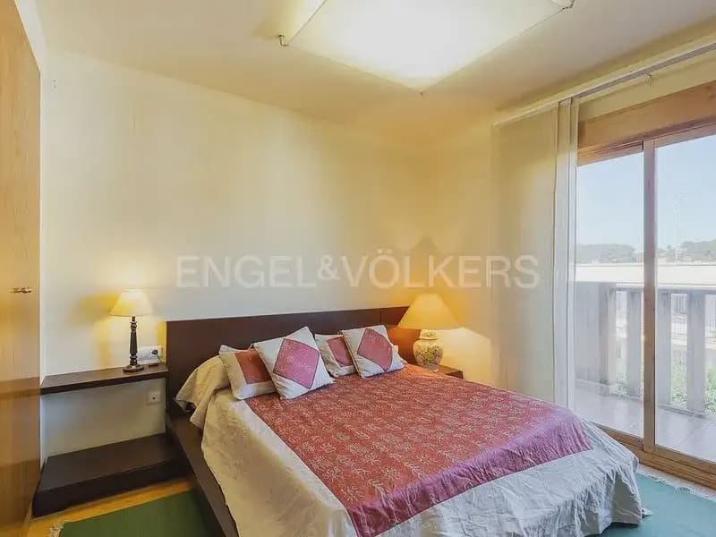 Villa/Maison de 3 chambres à louer à Chiva avec garage - 1 600 € (Ref: 10116073)