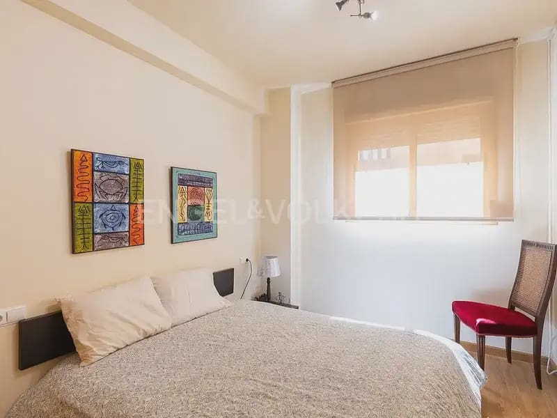 Villa/Maison de 3 chambres à louer à Chiva avec garage - 1 600 € (Ref: 10116073)