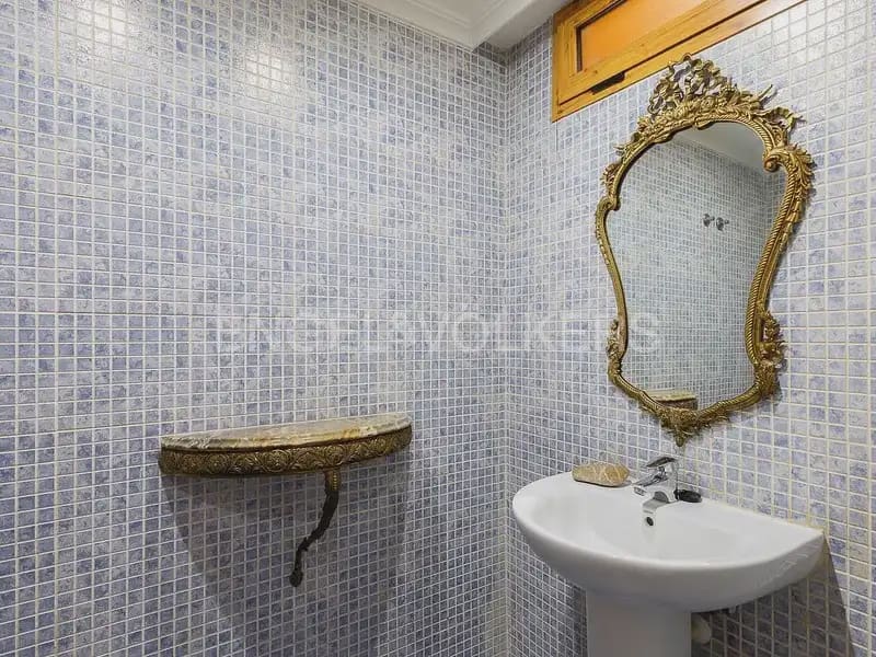 Villa/Maison de 3 chambres à louer à Chiva avec garage - 1 600 € (Ref: 10116073)