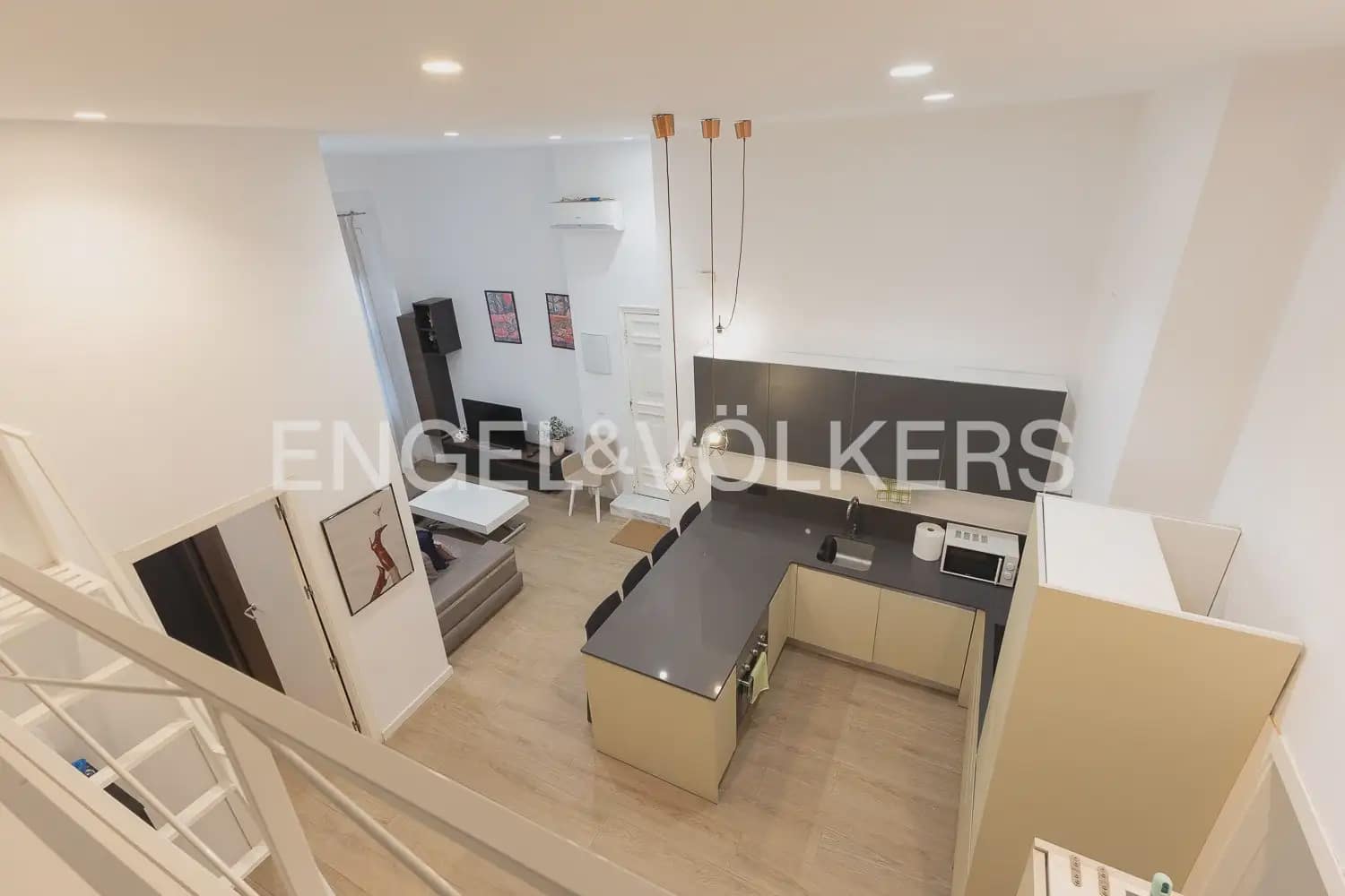 2 bedroom Flat for sale in Valencia city - € 475,000 (Ref: 10116075)