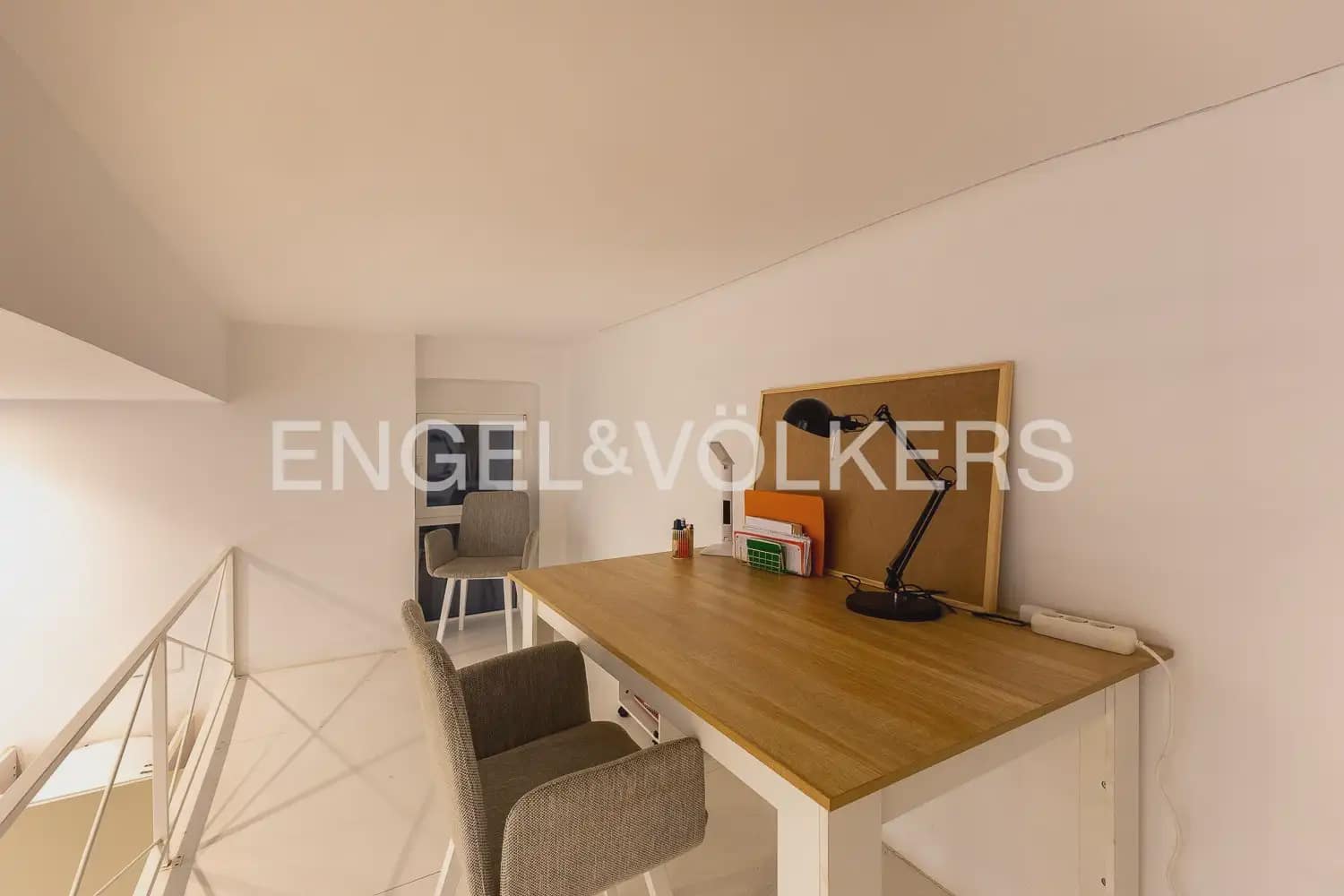 2 bedroom Flat for sale in Valencia city - € 475,000 (Ref: 10116075)