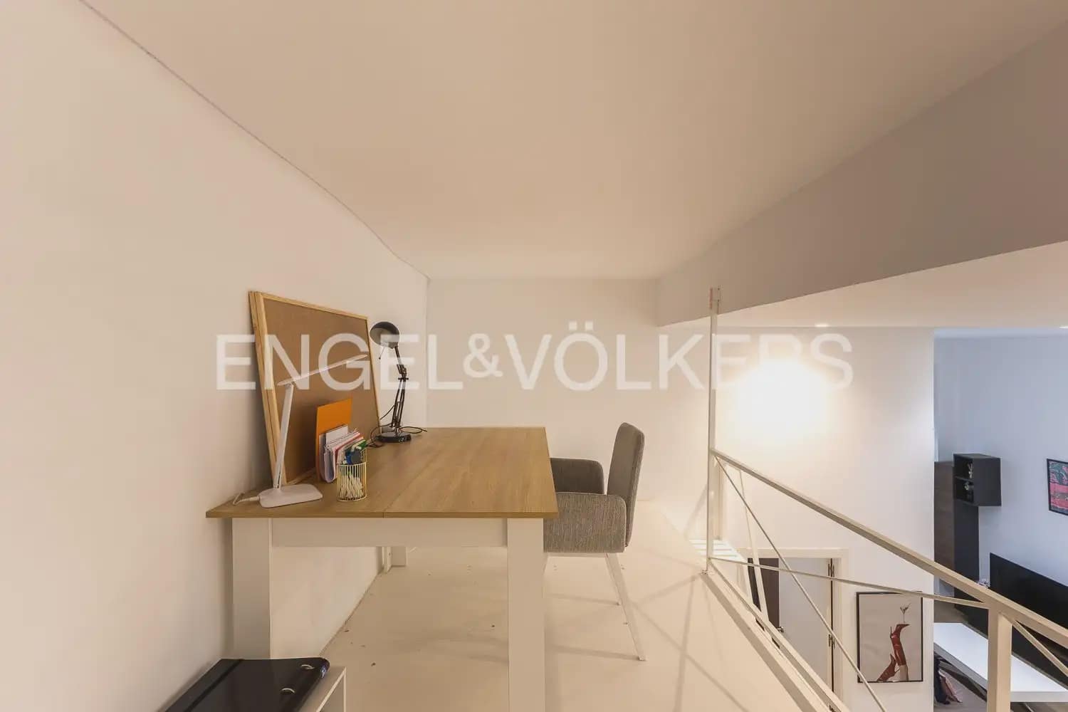 2 bedroom Flat for sale in Valencia city - € 475,000 (Ref: 10116075)