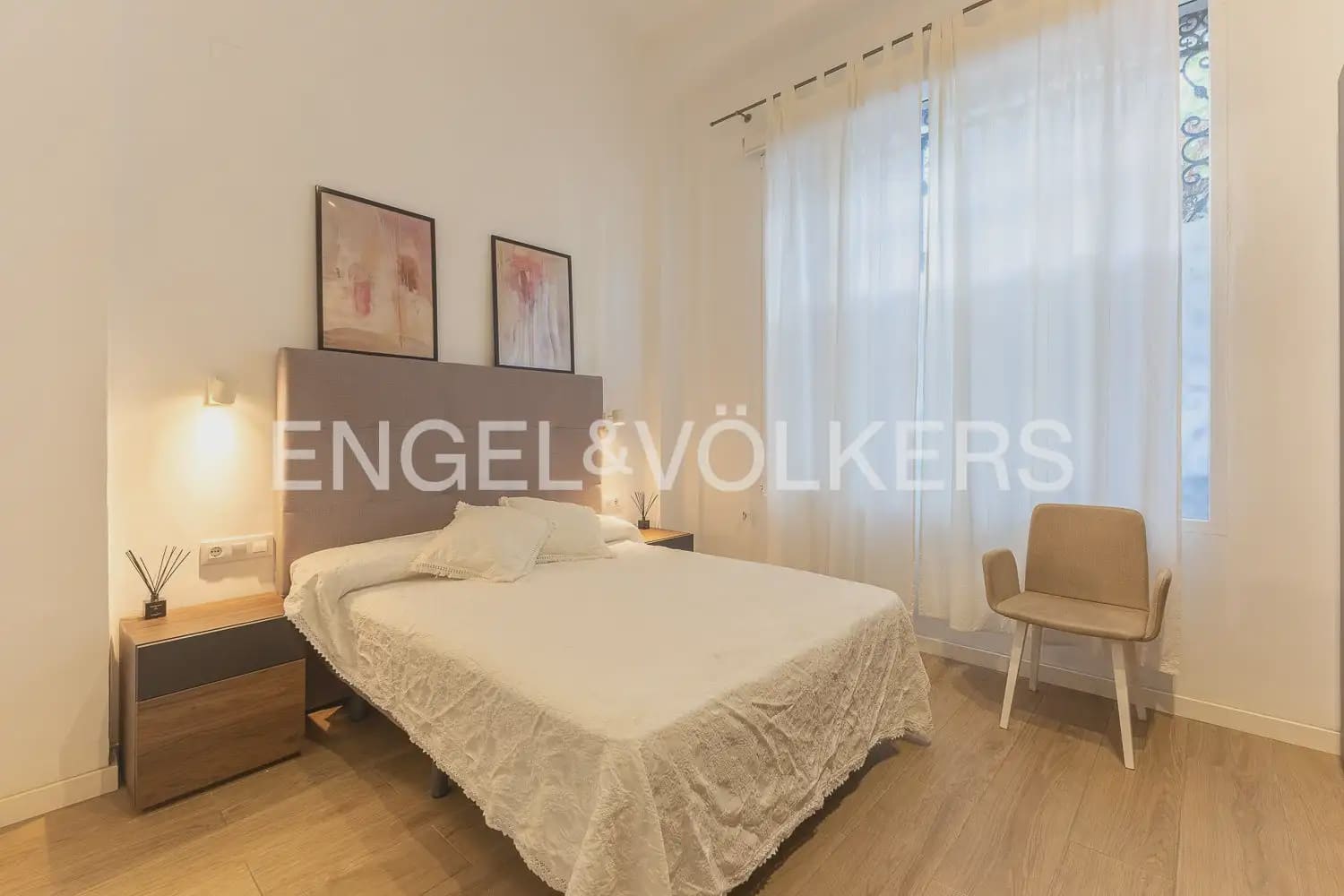 2 bedroom Flat for sale in Valencia city - € 475,000 (Ref: 10116075)