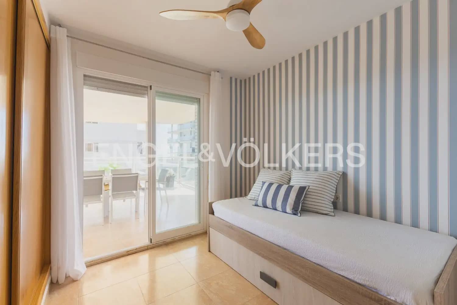 2 bedroom Flat for sale in Peniscola with garage - € 360,000 (Ref: 10117432)