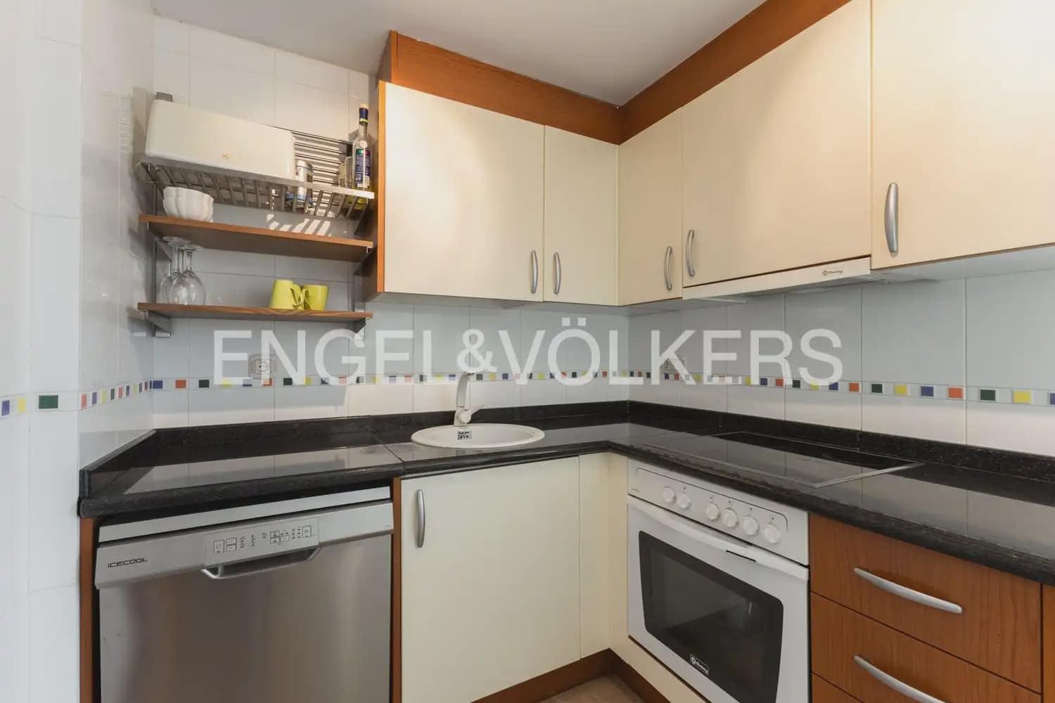 2 bedroom Flat for sale in Peniscola with garage - € 360,000 (Ref: 10117432)
