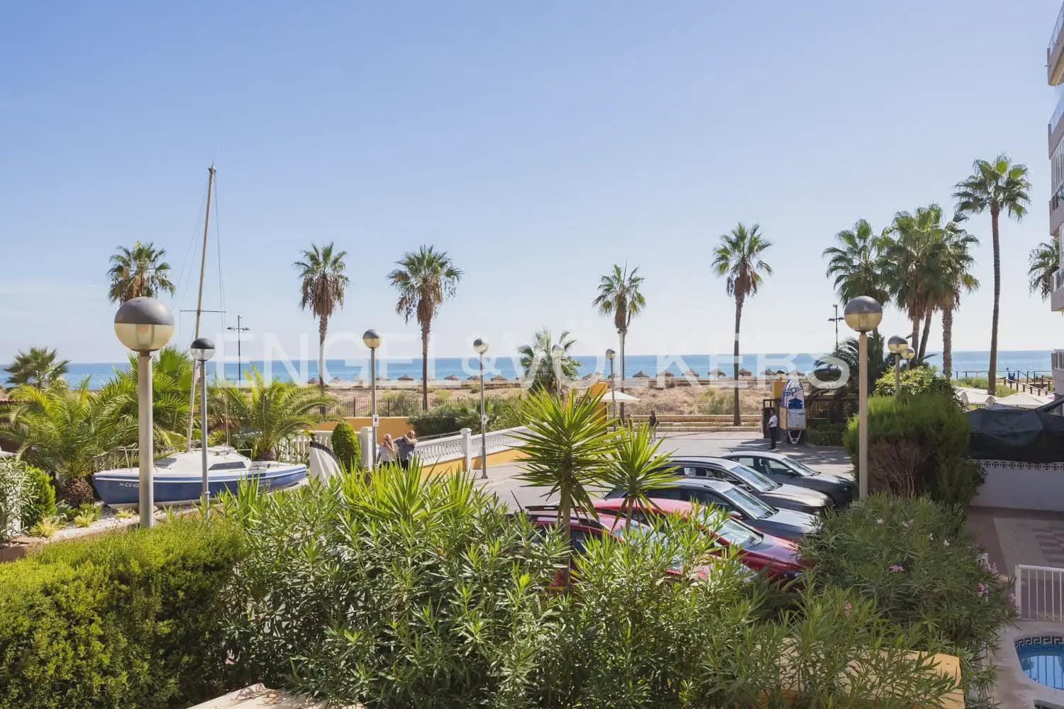 2 bedroom Flat for sale in Peniscola with garage - € 360,000 (Ref: 10117432)