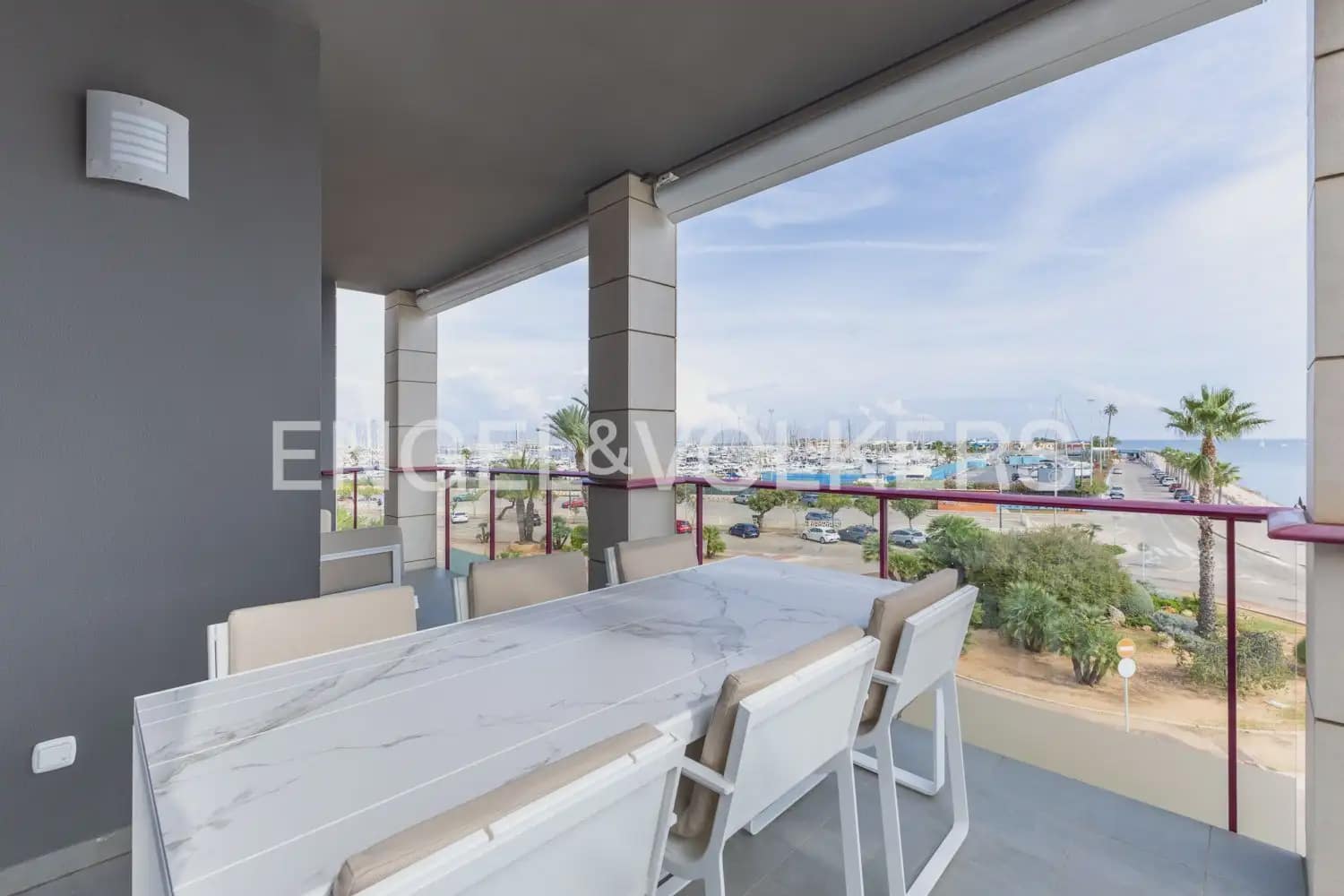 Appartement de 3 chambres à louer à Denia avec piscine garage - 2 900 € (Ref: 10118373)