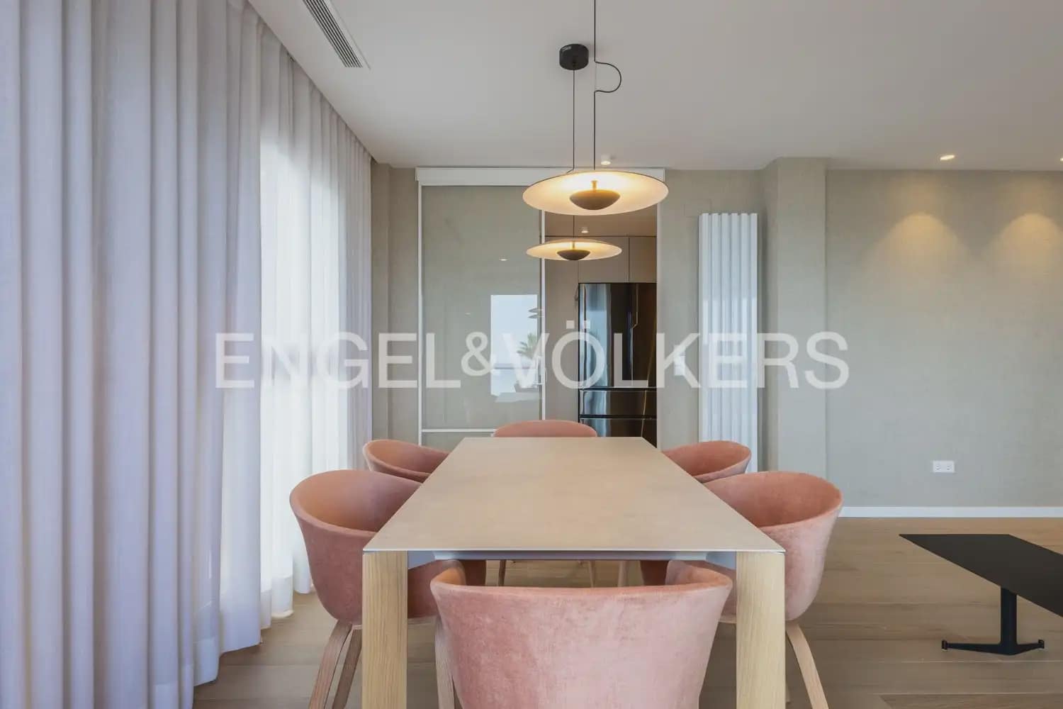 Appartement de 3 chambres à louer à Denia avec piscine garage - 2 900 € (Ref: 10118373)