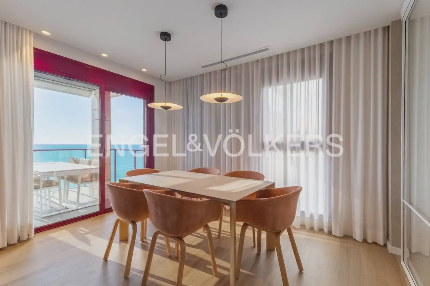 Appartement de 3 chambres à louer à Denia avec piscine garage - 2 900 € (Ref: 10118373)