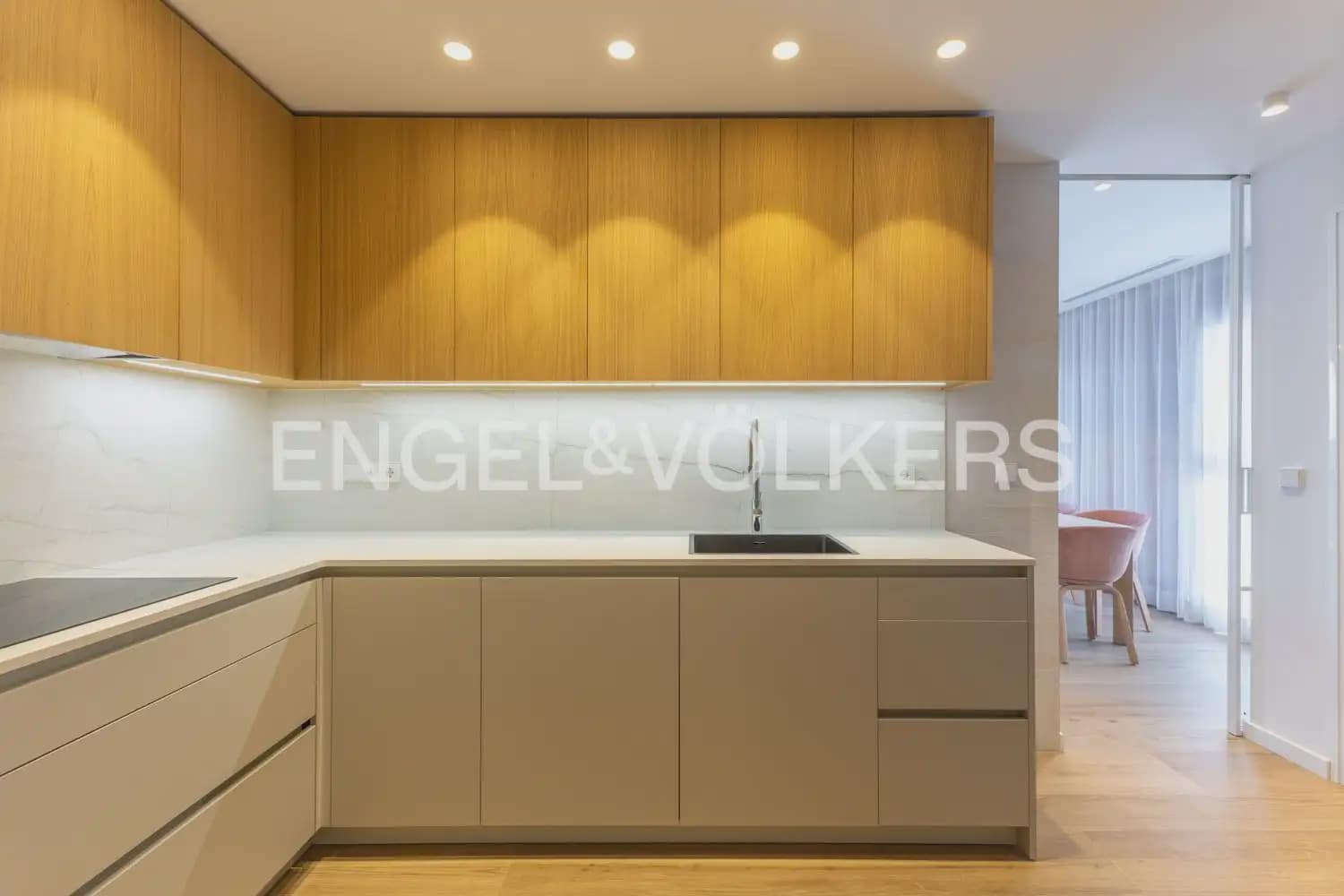 Appartement de 3 chambres à louer à Denia avec piscine garage - 2 900 € (Ref: 10118373)