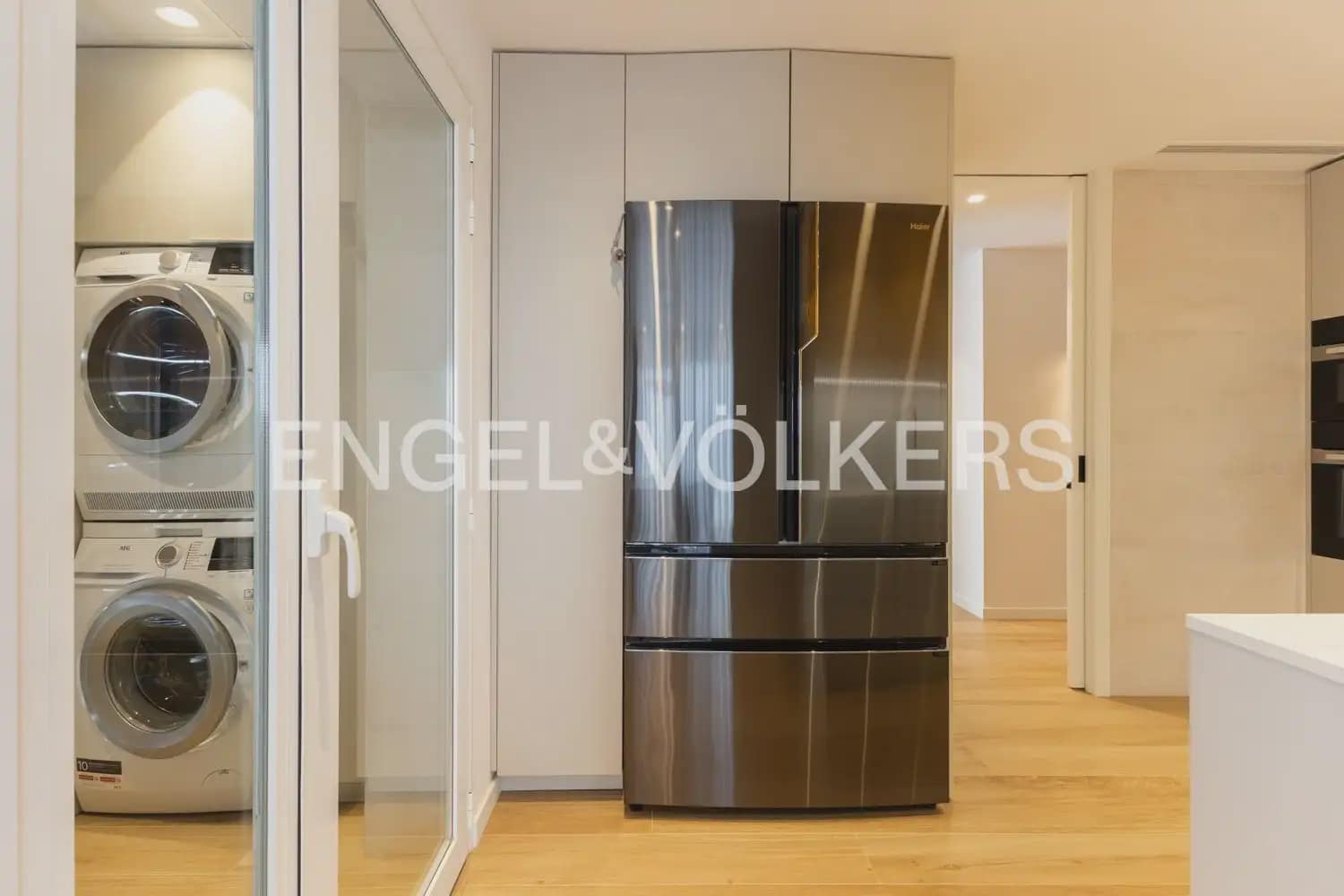 Appartement de 3 chambres à louer à Denia avec piscine garage - 2 900 € (Ref: 10118373)