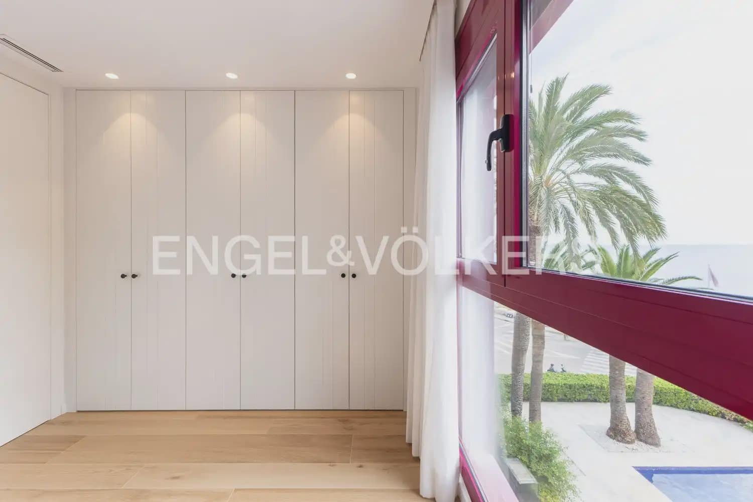 Appartement de 3 chambres à louer à Denia avec piscine garage - 2 900 € (Ref: 10118373)