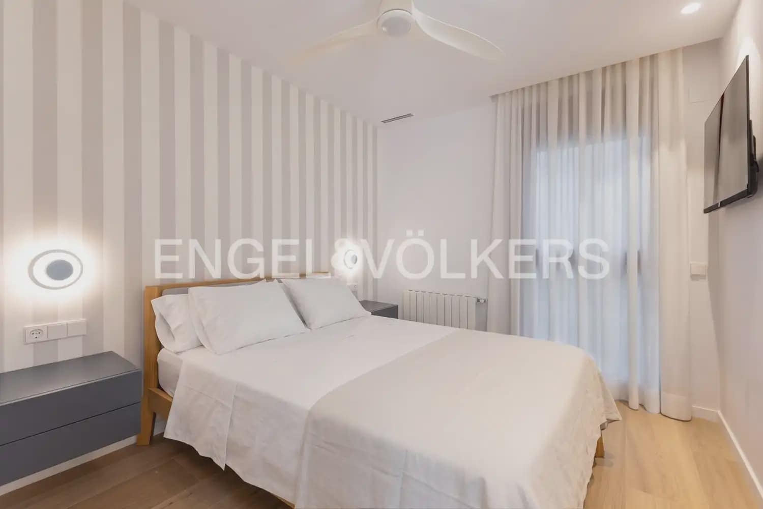 Appartement de 3 chambres à louer à Denia avec piscine garage - 2 900 € (Ref: 10118373)