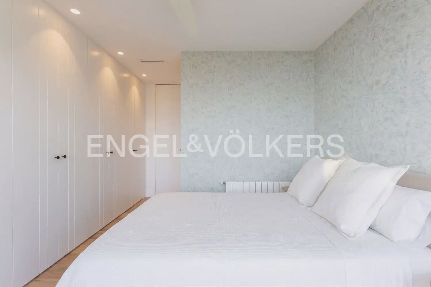Appartement de 3 chambres à louer à Denia avec piscine garage - 2 900 € (Ref: 10118373)