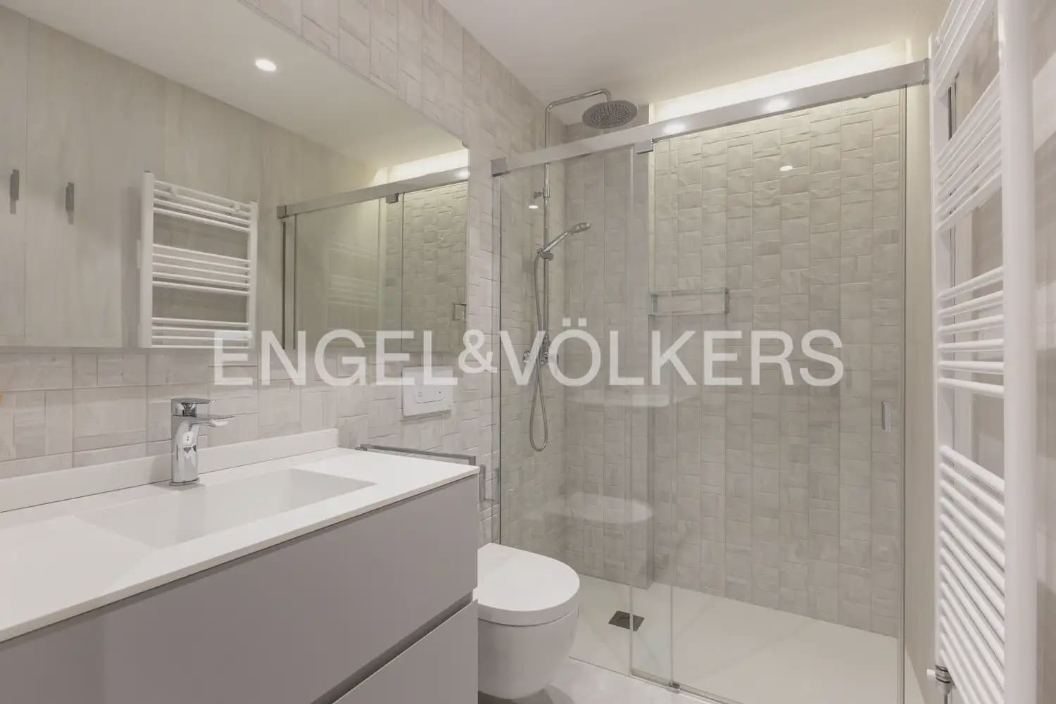 Appartement de 3 chambres à louer à Denia avec piscine garage - 2 900 € (Ref: 10118373)