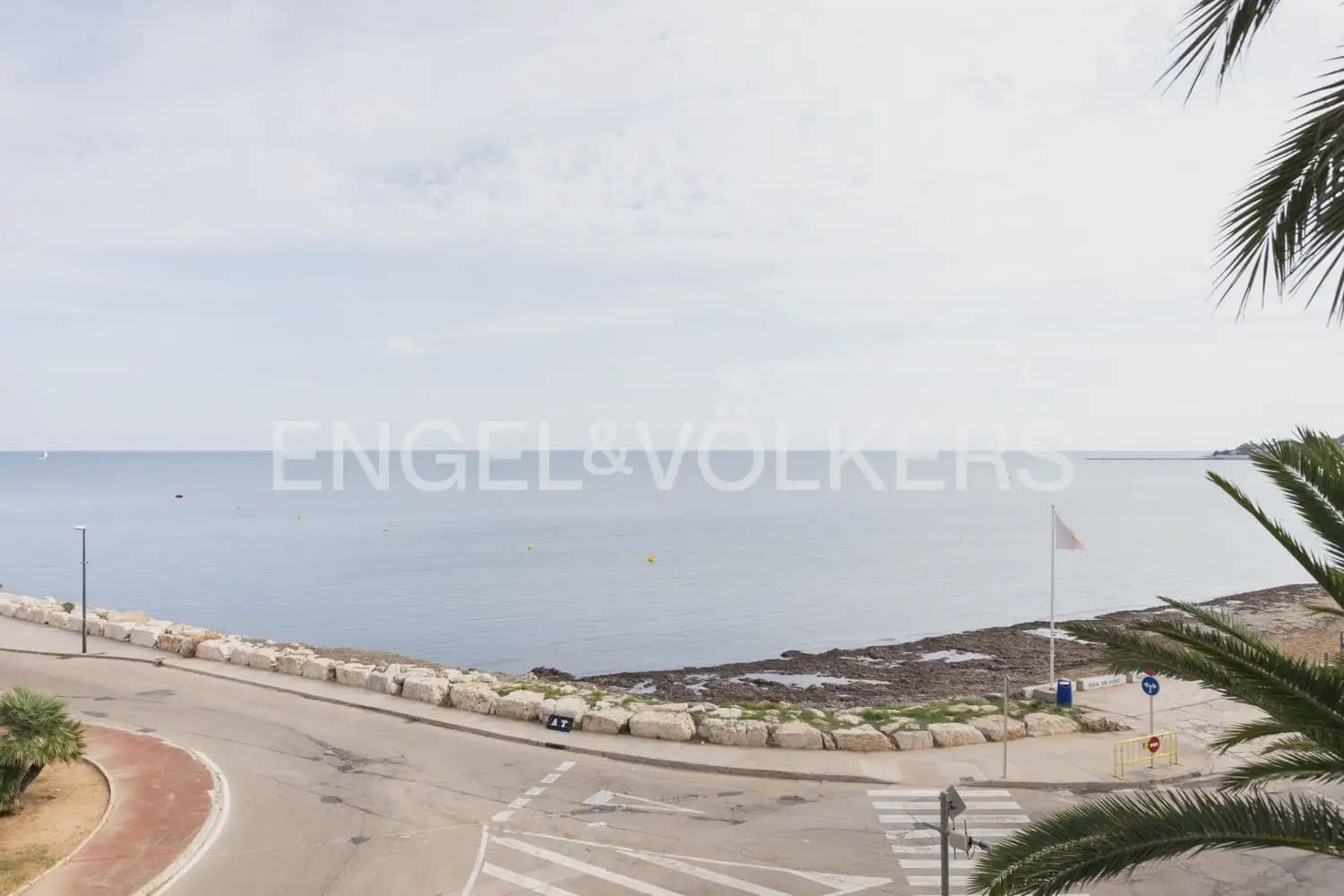 Appartement de 3 chambres à louer à Denia avec piscine garage - 2 900 € (Ref: 10118373)