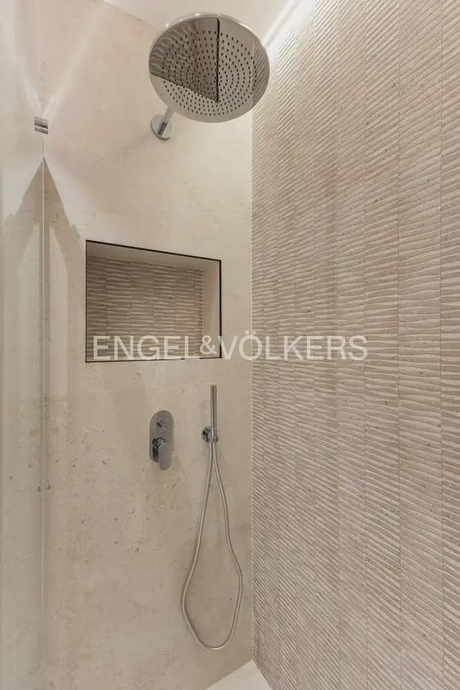 Appartement de 3 chambres à louer à Denia avec piscine garage - 2 900 € (Ref: 10118373)