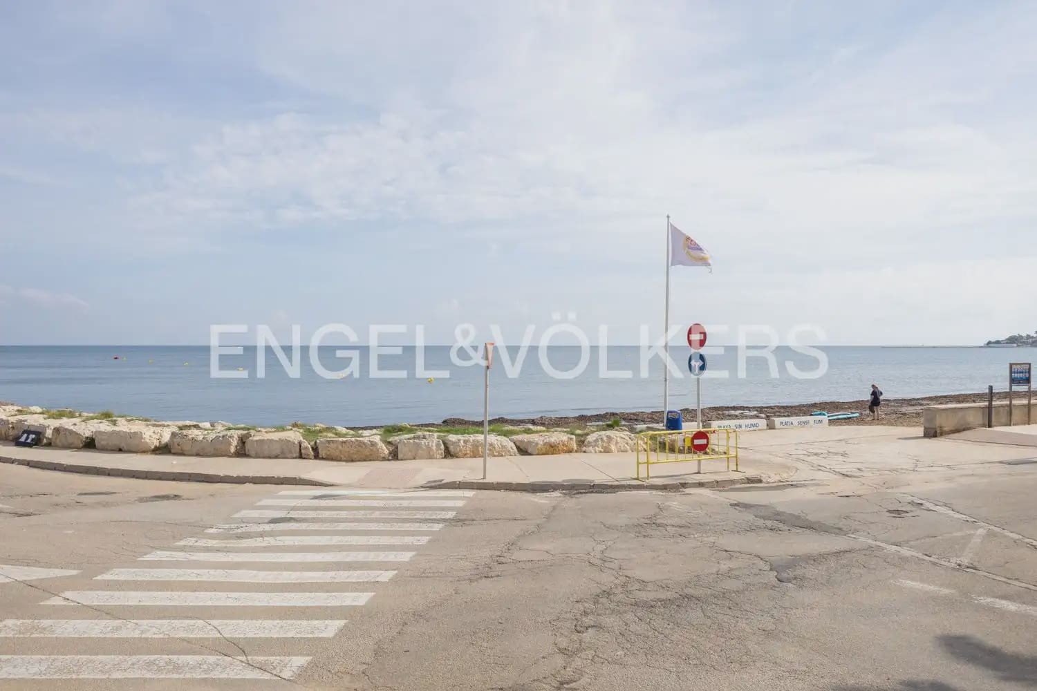 Appartement de 3 chambres à louer à Denia avec piscine garage - 2 900 € (Ref: 10118373)