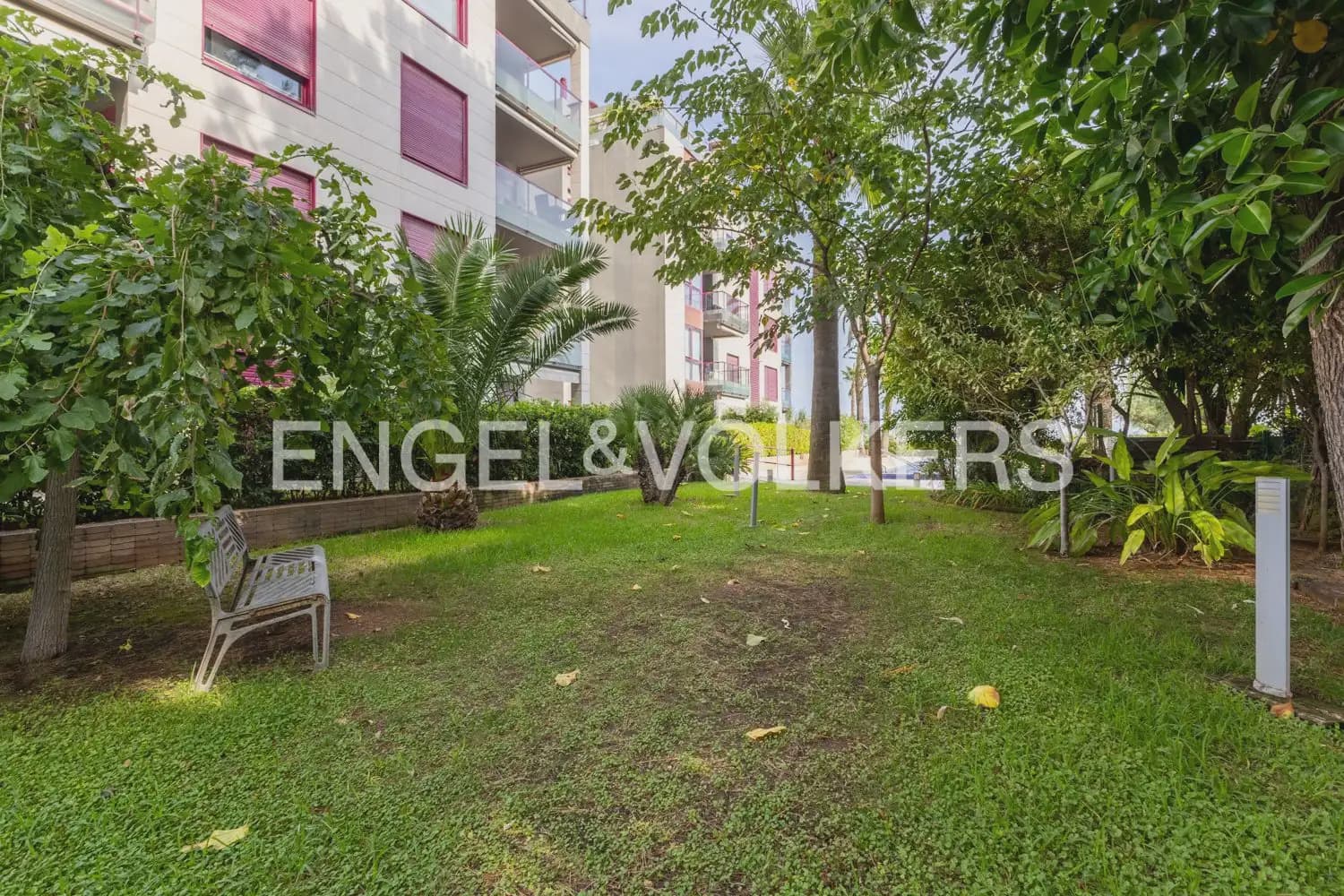 Appartement de 3 chambres à louer à Denia avec piscine garage - 2 900 € (Ref: 10118373)