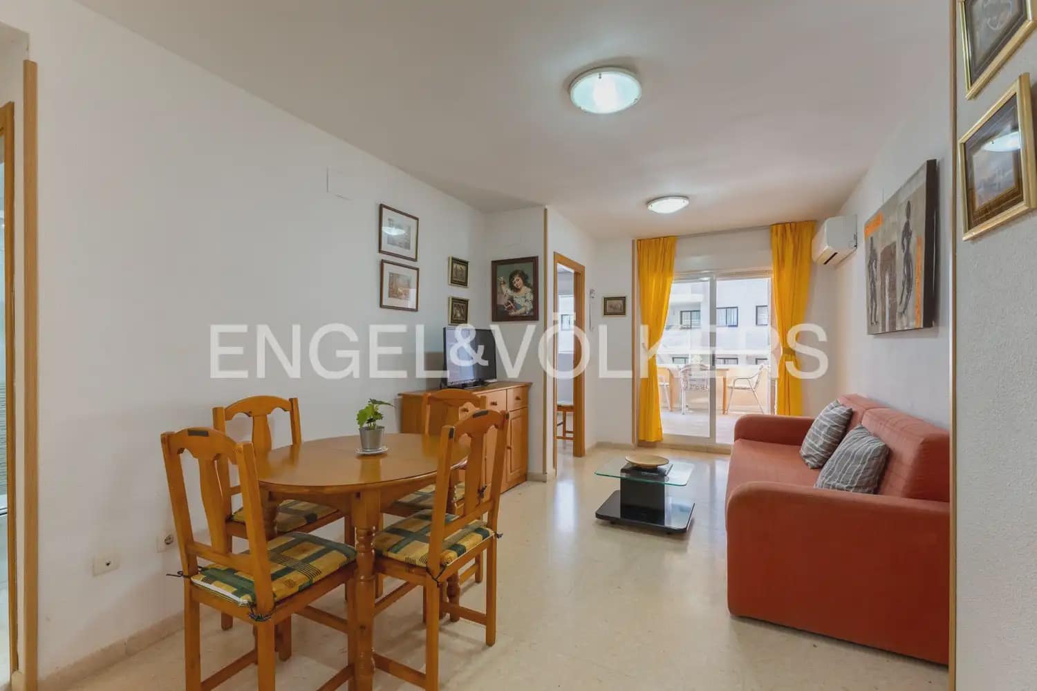2 bedroom Flat for sale in Oropesa  with pool garage - € 159,000 (Ref: 10118374)