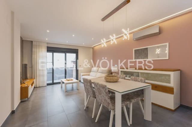 3 soveværelse Rækkehus til salg i Nules med garage - € 315.000 (Ref: 10118385)