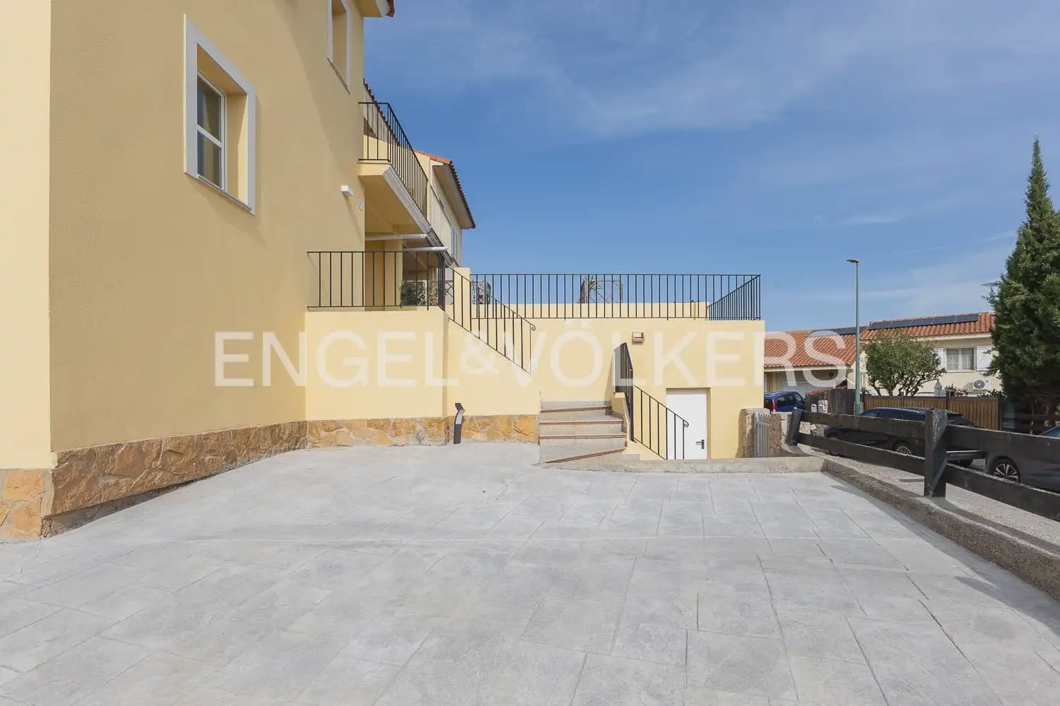 4 Zimmer Villa zu vermieten in Riba-roja de Turia mit Pool Garage - 3.500 € (Ref: 10118496)