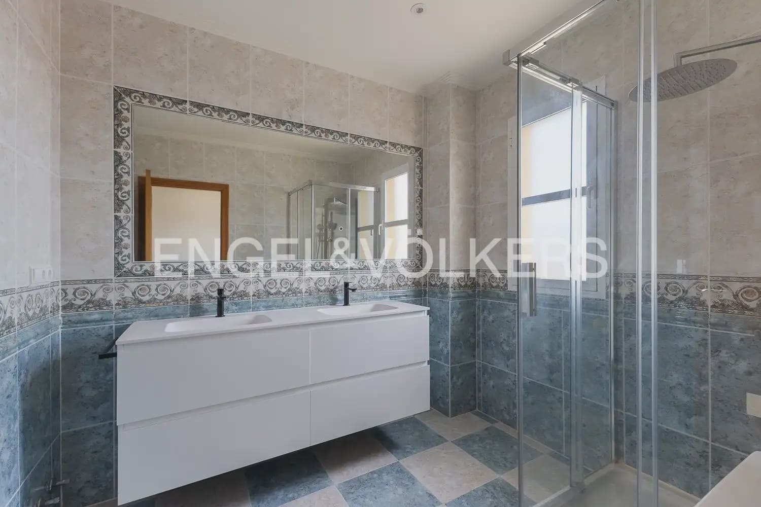 4 Zimmer Villa zu vermieten in Riba-roja de Turia mit Pool Garage - 3.500 € (Ref: 10118496)