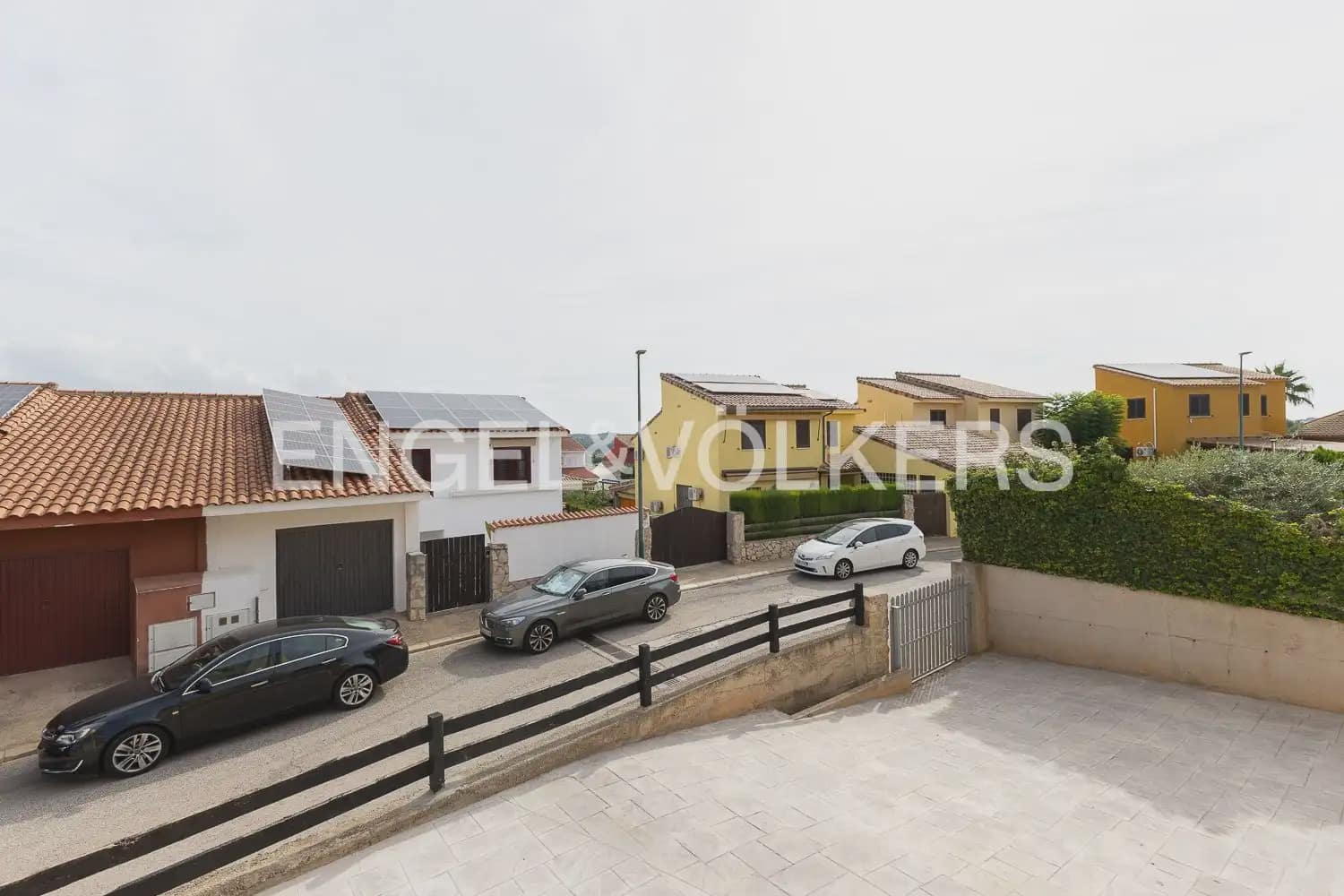 4 Zimmer Villa zu vermieten in Riba-roja de Turia mit Pool Garage - 3.500 € (Ref: 10118496)