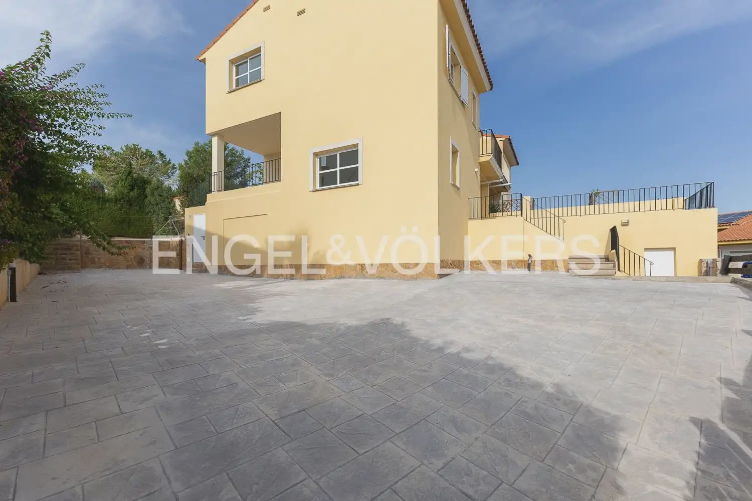 4 Zimmer Villa zu vermieten in Riba-roja de Turia mit Pool Garage - 3.500 € (Ref: 10118496)