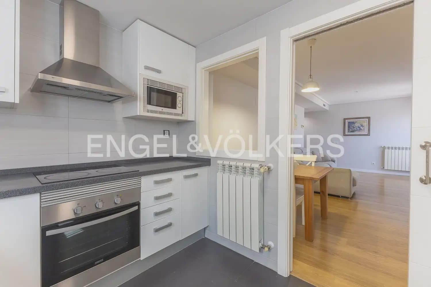 2 quarto Apartamento para arrendar em Valencia cidade com piscina - 2 000 € (Ref: 10120269)