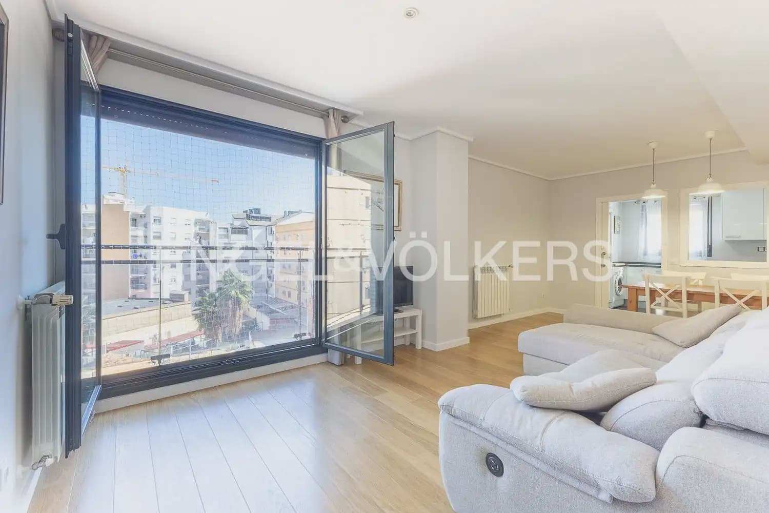 2 quarto Apartamento para arrendar em Valencia cidade com piscina - 2 000 € (Ref: 10120269)