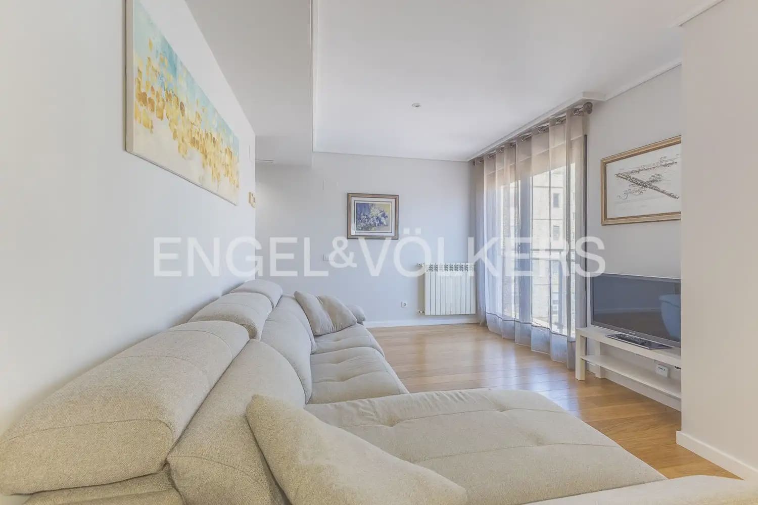 2 quarto Apartamento para arrendar em Valencia cidade com piscina - 2 000 € (Ref: 10120269)
