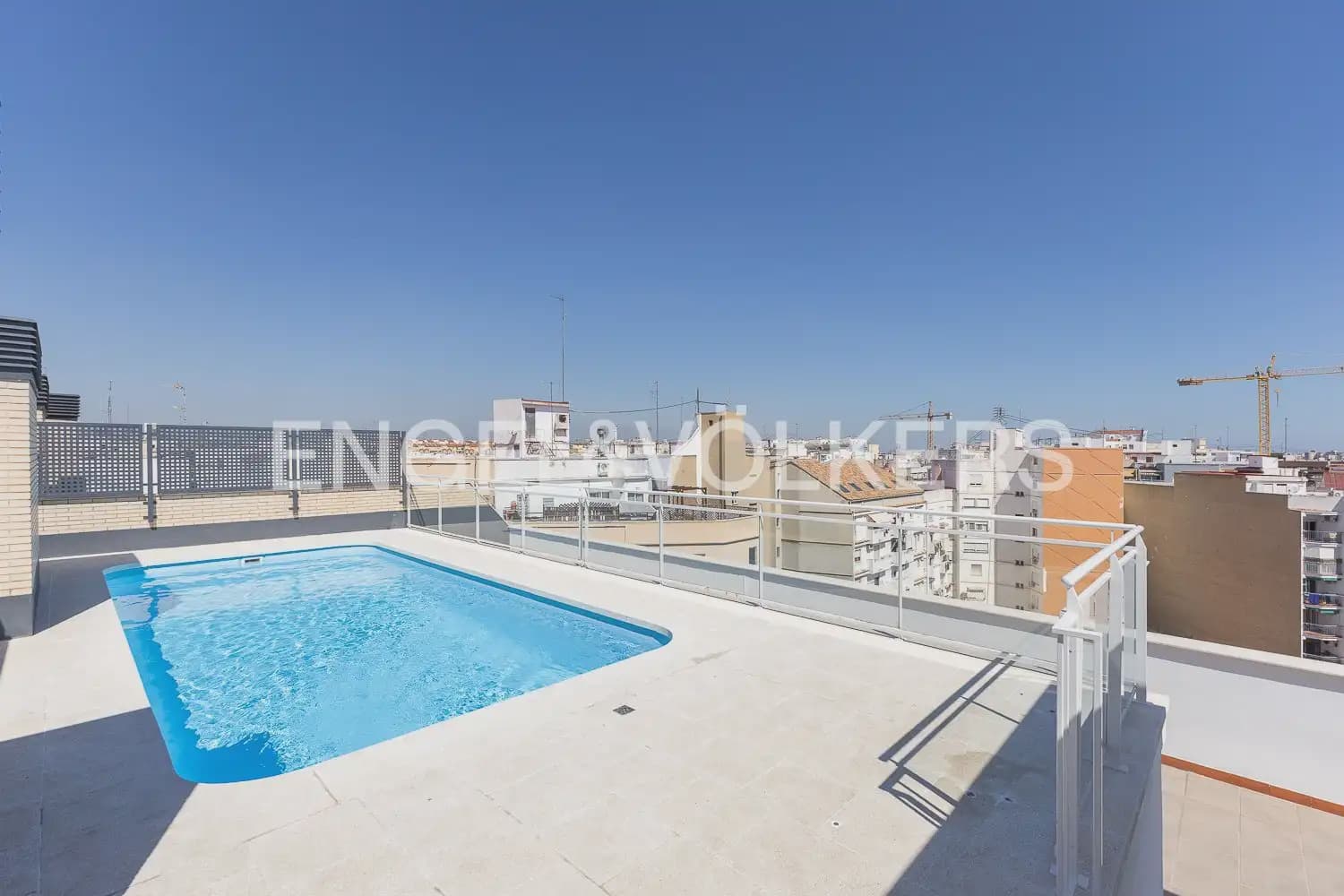 2 quarto Apartamento para arrendar em Valencia cidade com piscina - 2 000 € (Ref: 10120269)