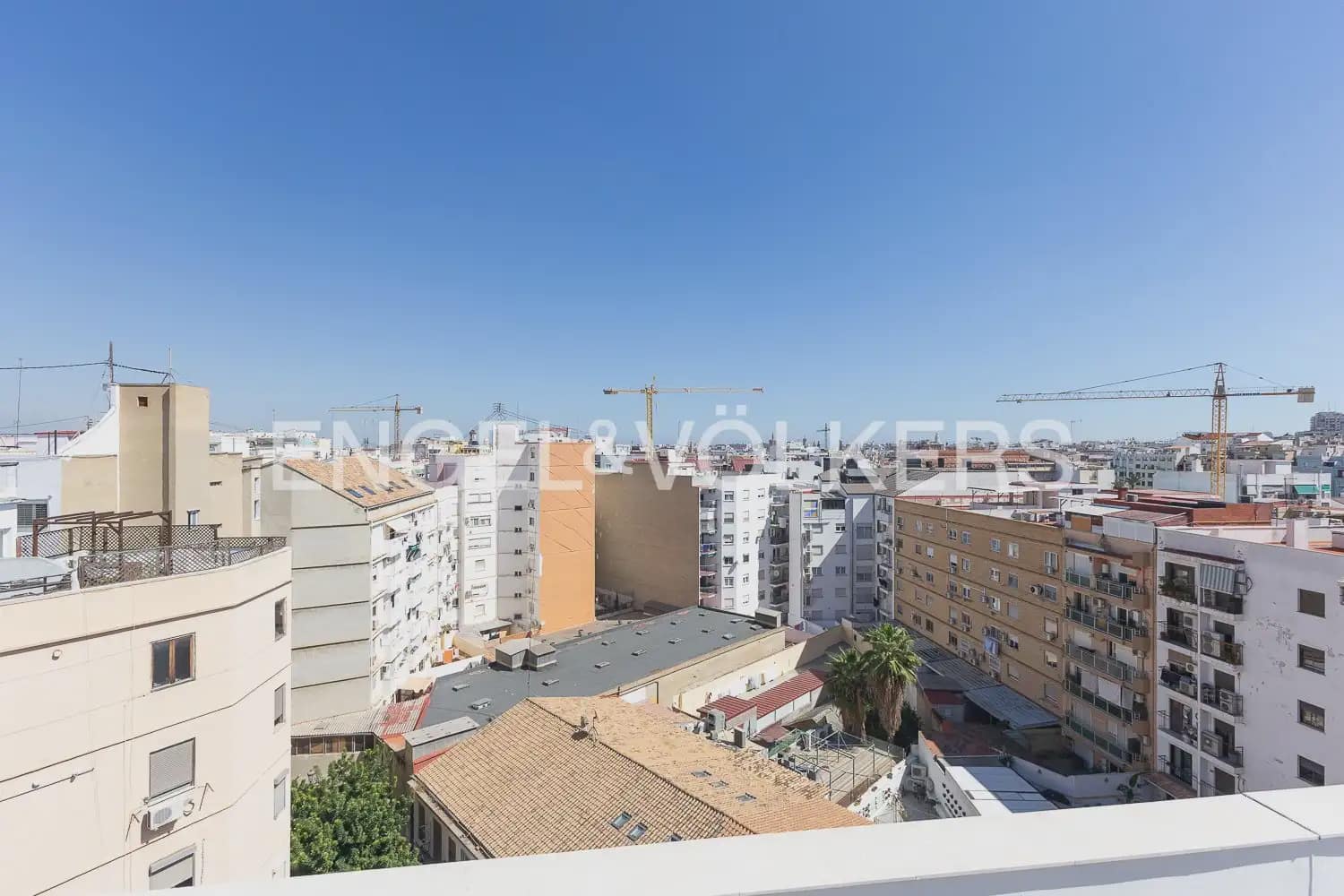 2 quarto Apartamento para arrendar em Valencia cidade com piscina - 2 000 € (Ref: 10120269)