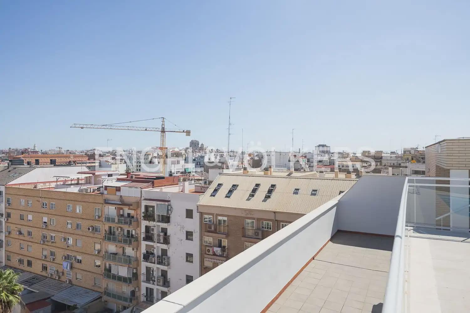 2 quarto Apartamento para arrendar em Valencia cidade com piscina - 2 000 € (Ref: 10120269)